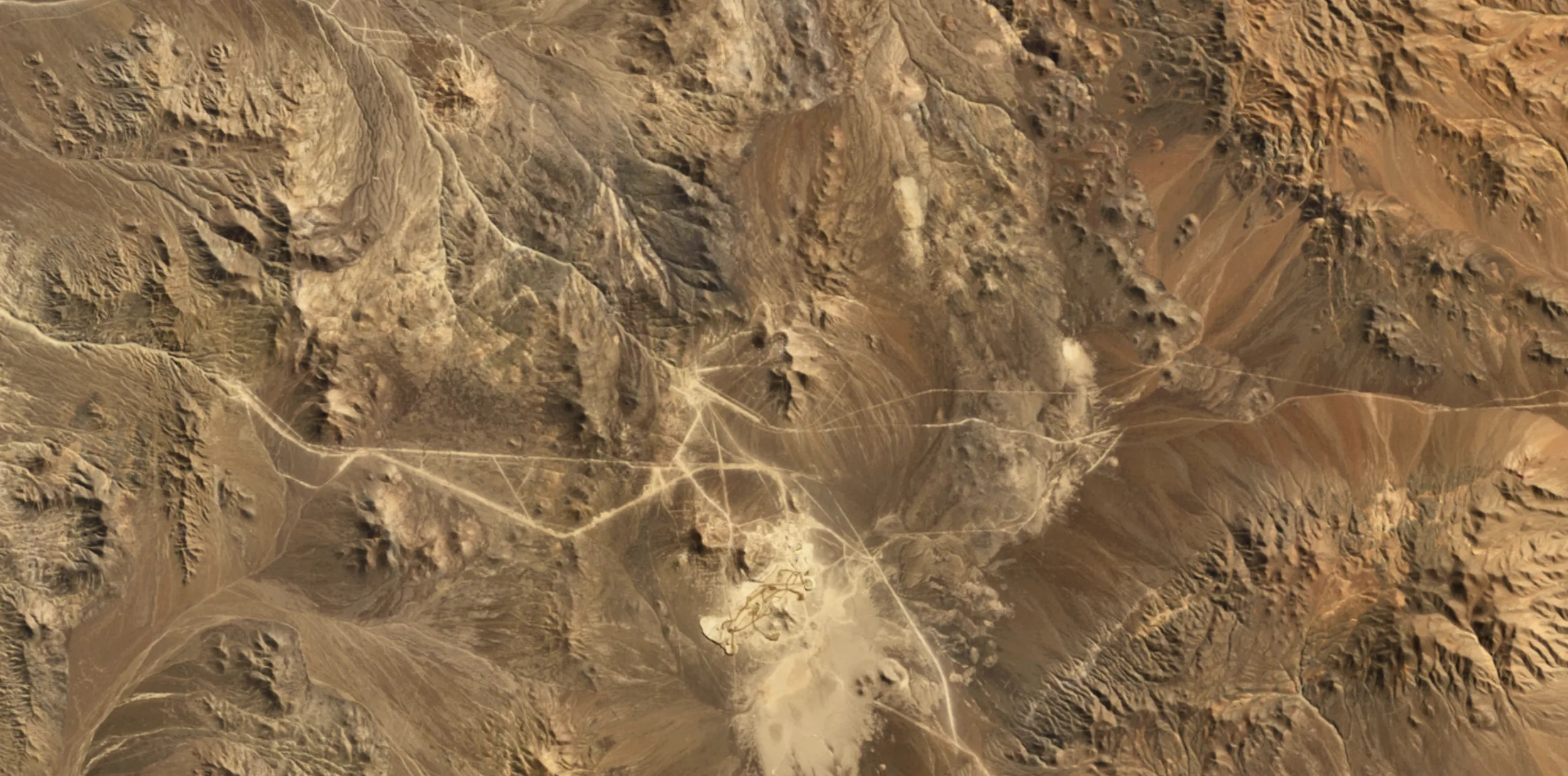 Escondida mine, Chile, 1989 — NASA